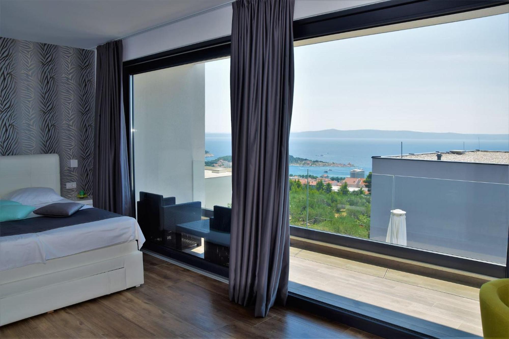 Luxury * Makarska