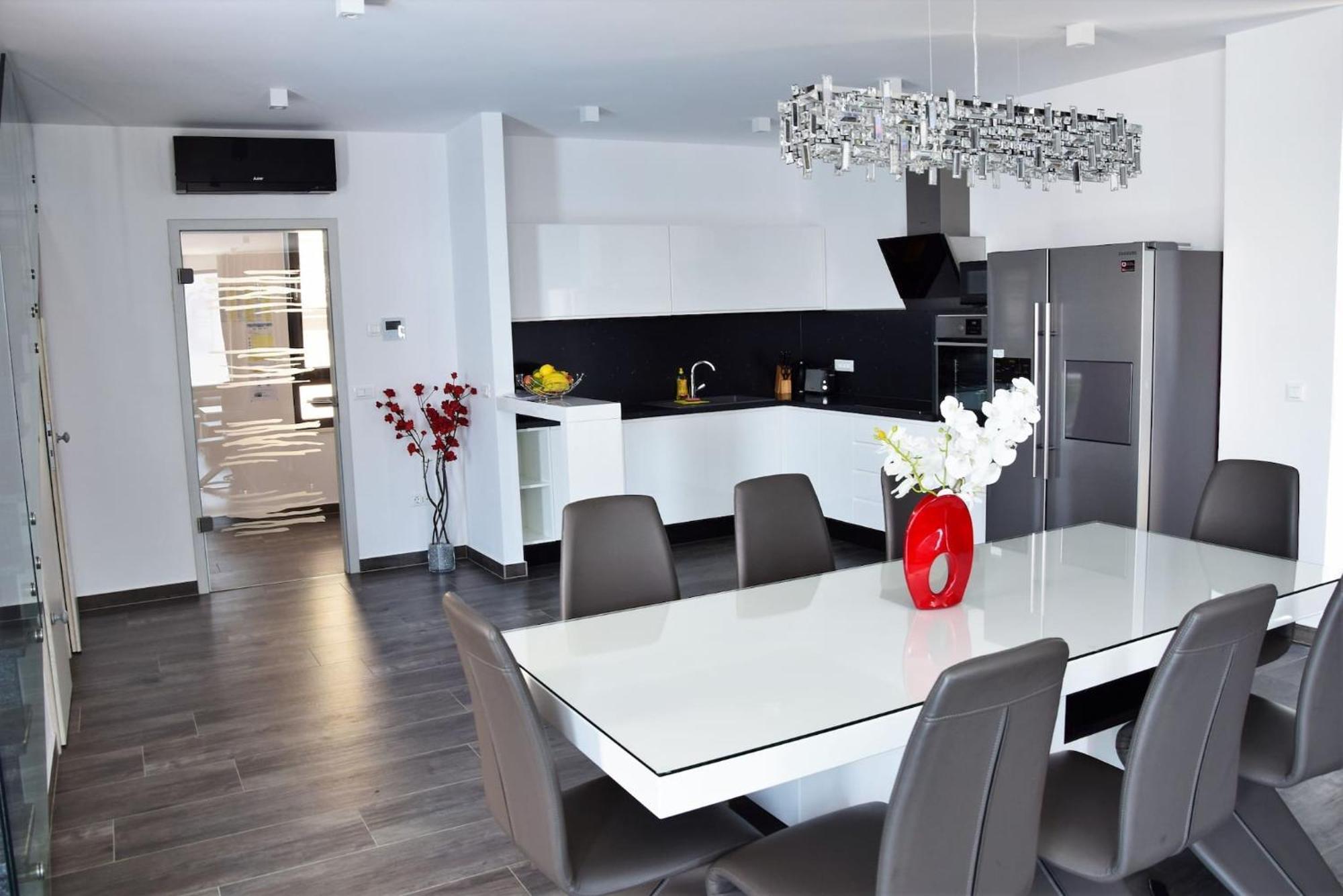 Luxury Makarska