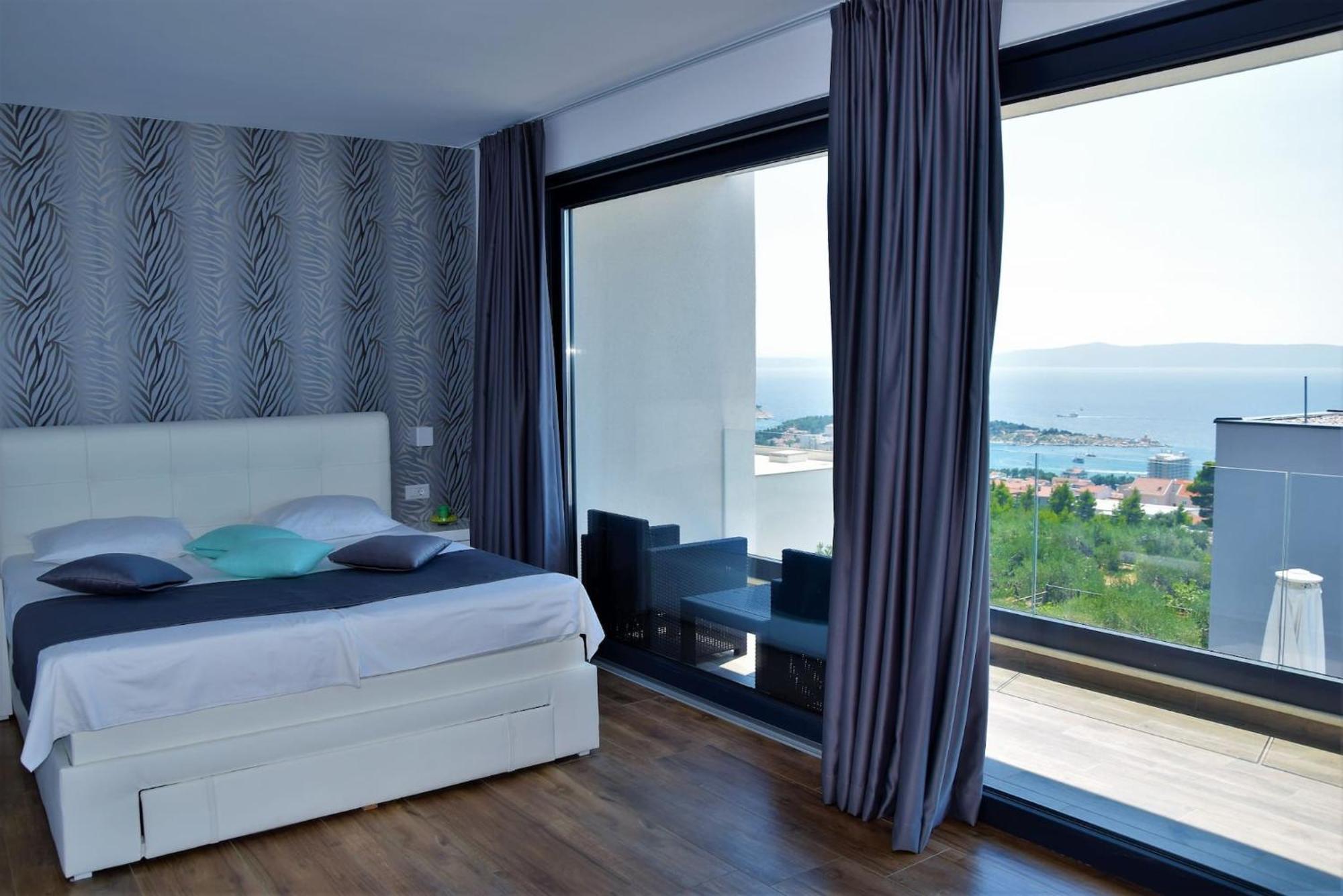 Luxury * Makarska